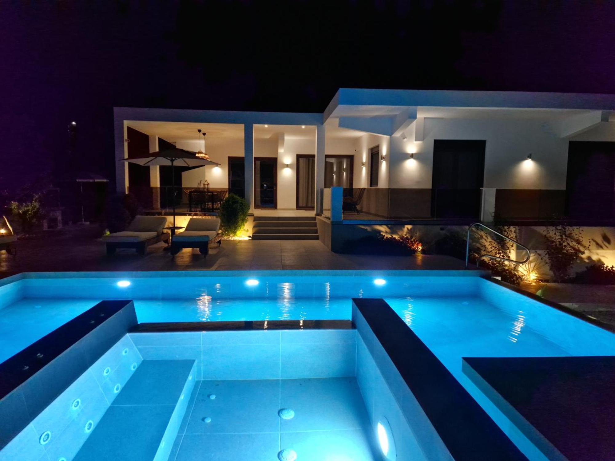 Luxury Anemone With Private Pool Villa Pastida